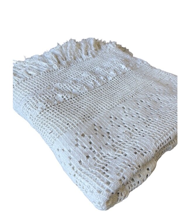 Vintage Blankets: Crochet / Lace Bedspreads