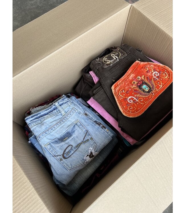 Curated Vintage Box: Y2K Summer Mix (40kg)