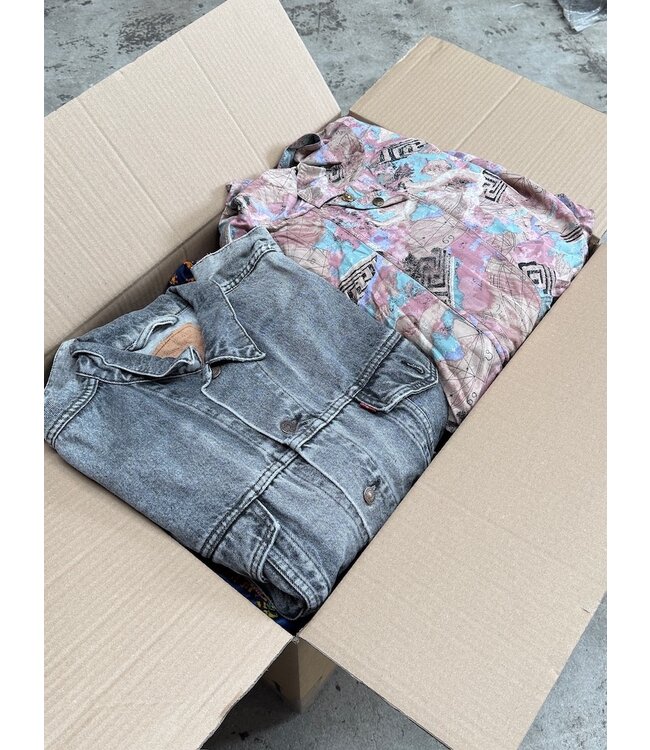 Curated Vintage Box: Festival / Bohemian Mix (40kg)