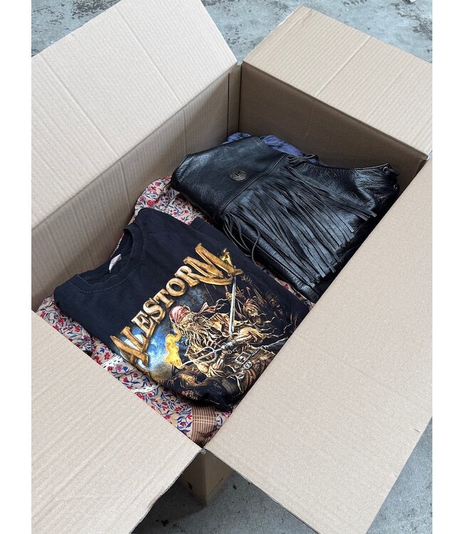 Curated Vintage Box: Festival / Bohemian Mix (40kg)