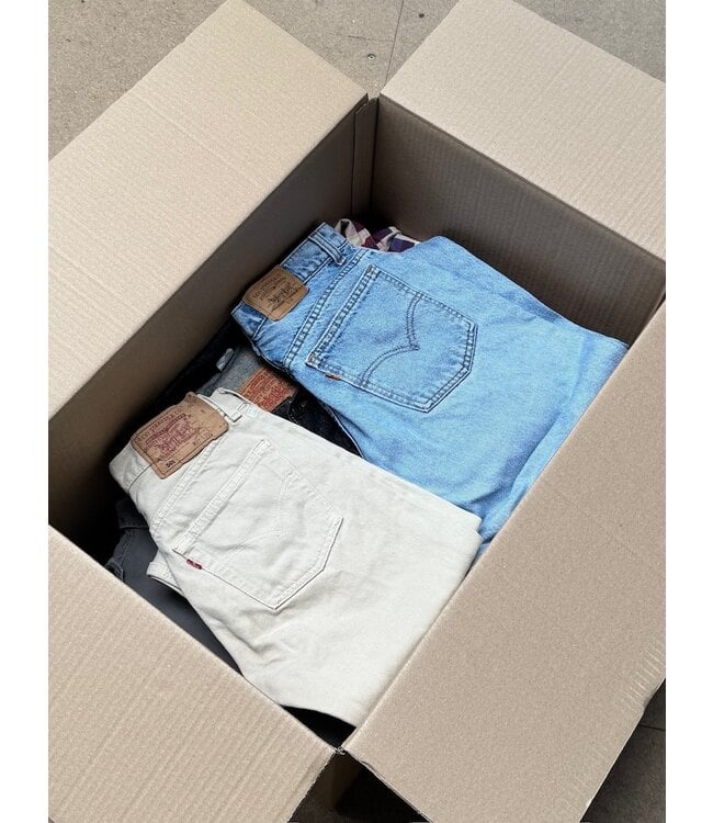 Curated Vintage Box:  Levi's Mix (40kg)