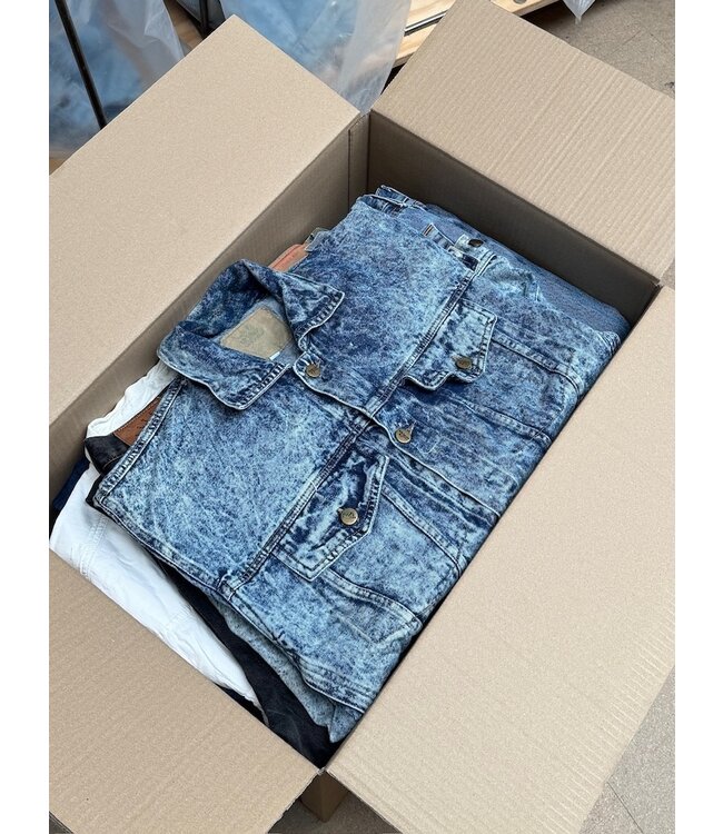 Curated Vintage Box:  Denim Mix (40kg)