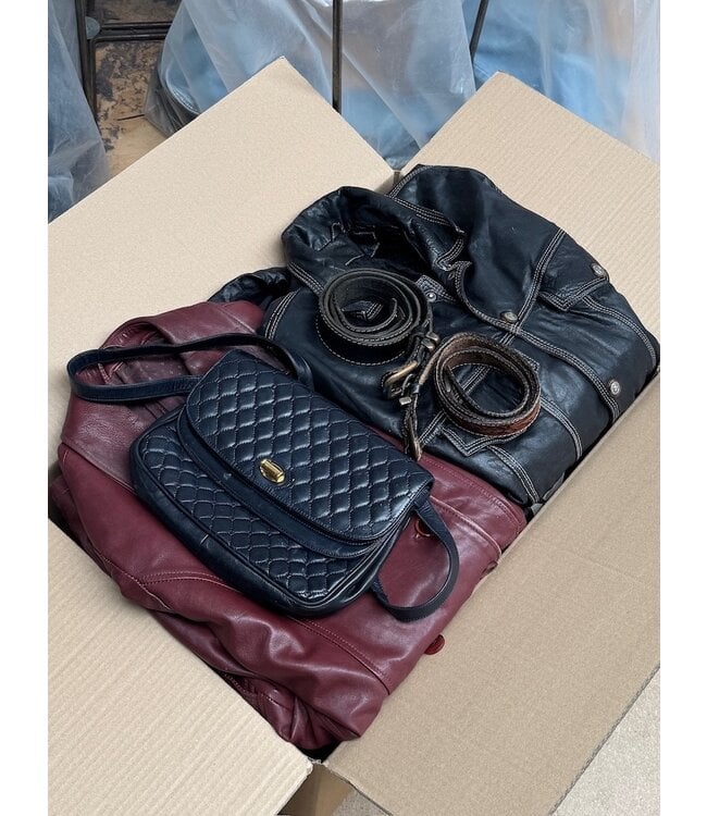 Curated Vintage Box:  Leather Mix (40kg)