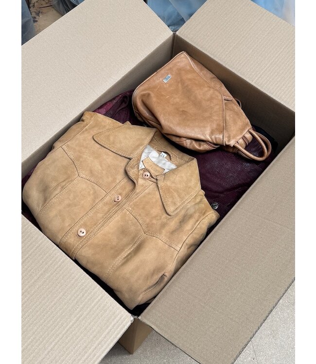 Curated Vintage Box:  Leather Mix (40kg)