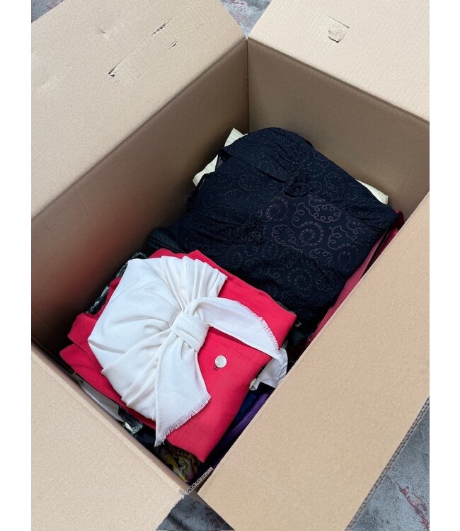 Curated Vintage Box:  40's 50's Mix (20kg)