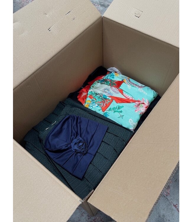 Curated Vintage Box:  40's 50's Mix (20kg)