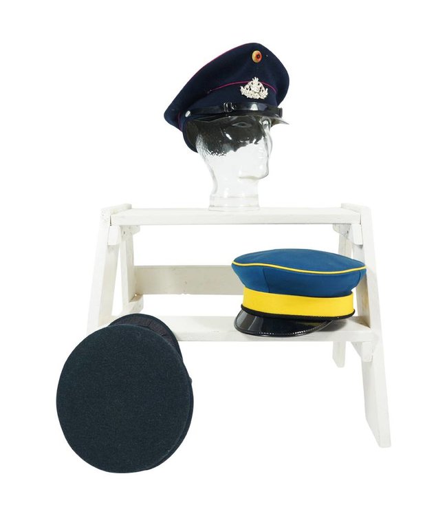 Casquettes Vintage: Casquettes Officier