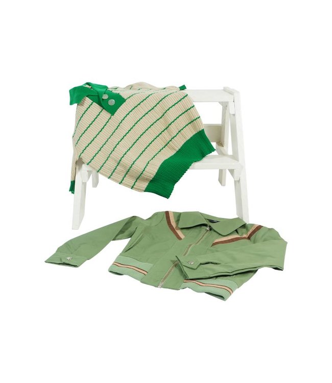 Enfants Vintage: Mélange de Vêtements d'Enfants