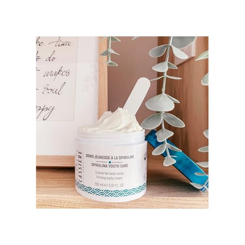 Bernard Cassière Bernard Cassière Spirulina Youth care Firming body cream (voor het lichaam) 150ml Bernard Cassière Bernard Cassière Spirulina Youth care Firming body cream (voor het lichaam) 150ml