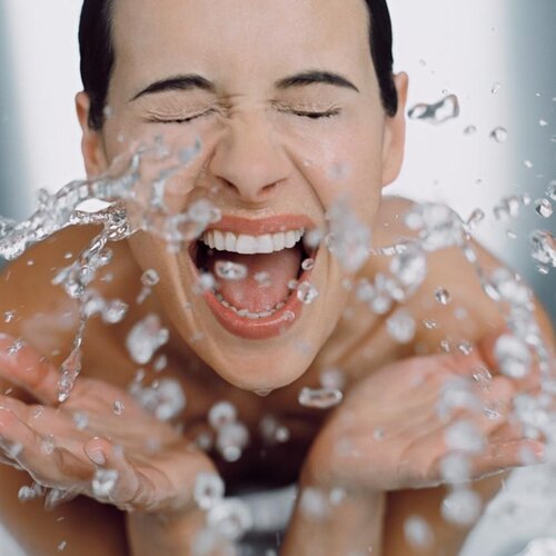 Reinigungsmilch und Lotion