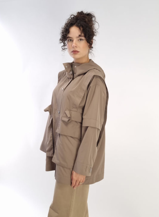 Leichte Outdoorjacke *sandbeige