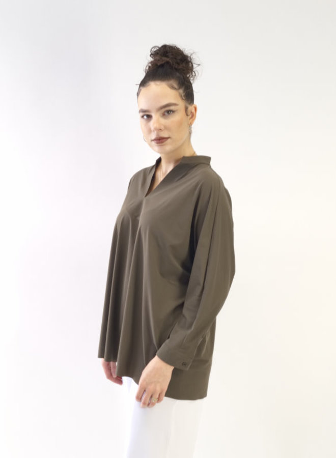 Lässig elegante Bluse aus feinem Material *oliv