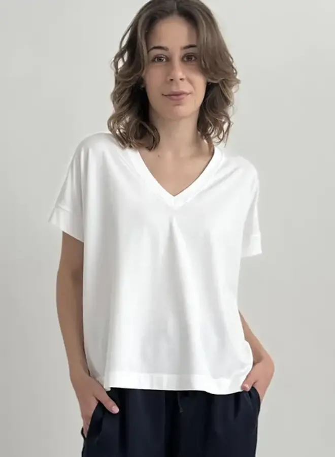 T-SHIRT V-NECK 1/2 ARM in Farbe Weiss