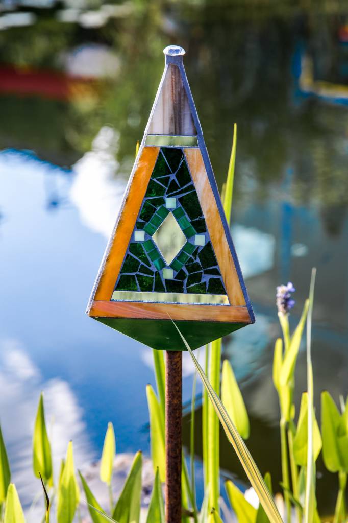 handgefertigter Lichtfänger aus Glas, Pyramide