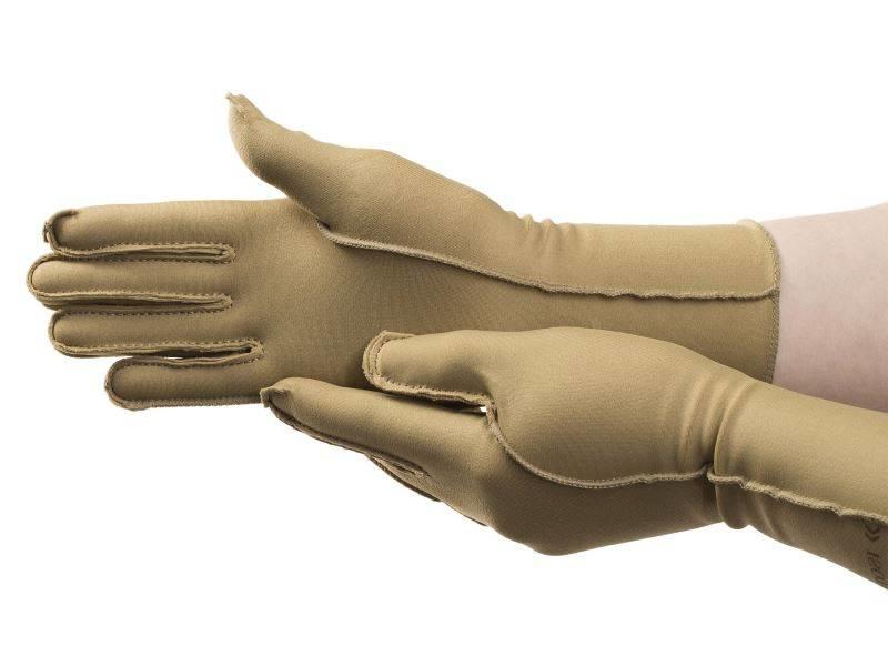 Isotoner therapeutic edema gloves fingers closed