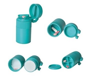 Pills pulverizer with storage