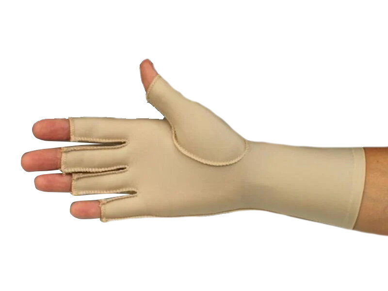 Odème gants avec les doigts ouverts