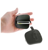 Éplucheur ergonomique avec prise pour les doigts