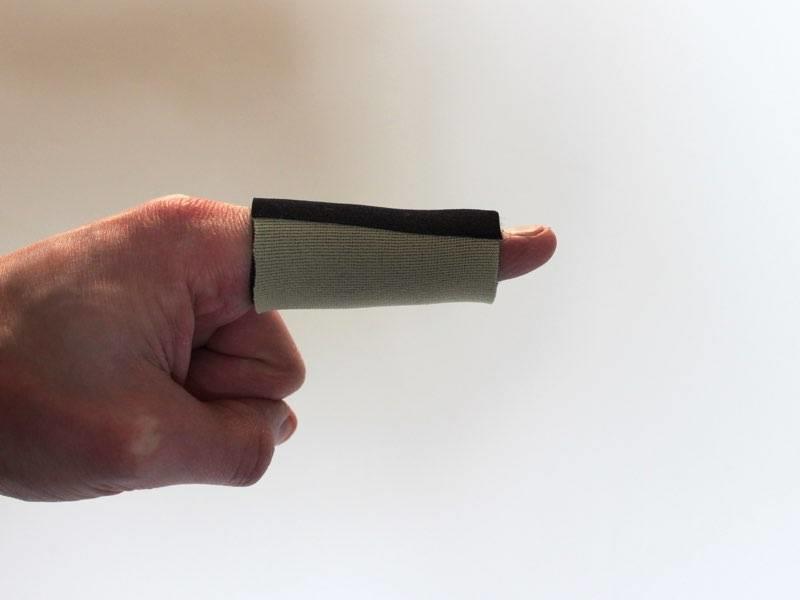 Neoprene finger sleeve