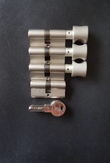 S2skg**F 4 gelijk sluitende cilinders 60 mm 30-30 3 met knop 1 gewone cilinder