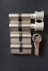 S2skg**F Knopcilinder 120 mm  knop60-60 3 keersleutels