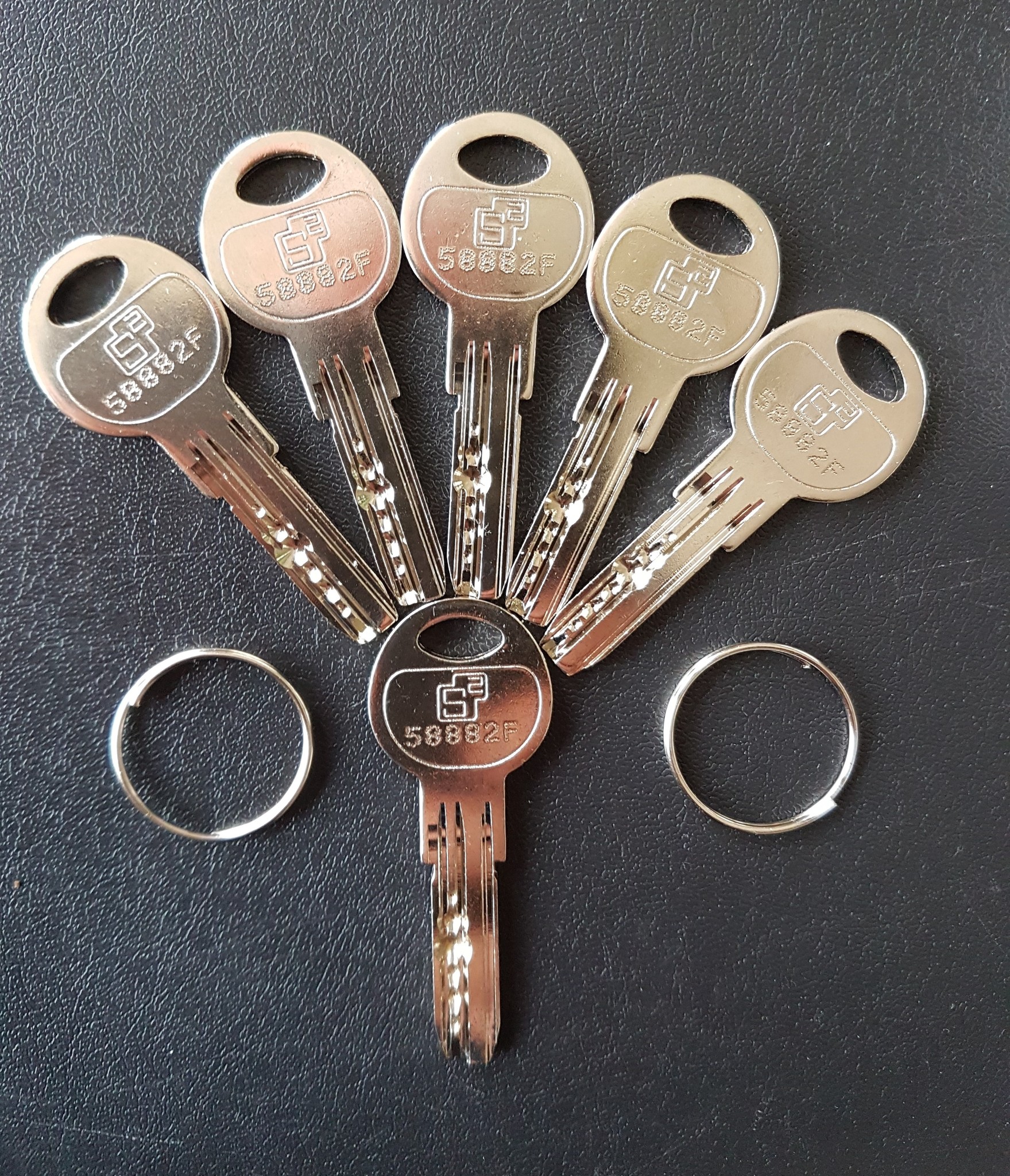 S2skg**F Knopcilinder + 1 zonder 6 veilige keersleutels