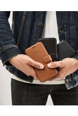 Minim Leder Handyhülle  iPhone 14 2 in 1 Wallet Case Cognac