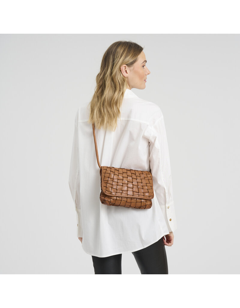 Depeche Handgeweven Crossover & Clutch – Tijdloze Elegantie van Rundleer