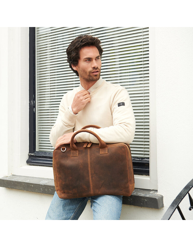 Plevier Adler Laptoptasche 17,3 Zoll aus Vollnarbenleder – Personalisierbar