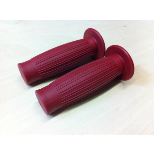 MCU 22MM Balloon Grips Red