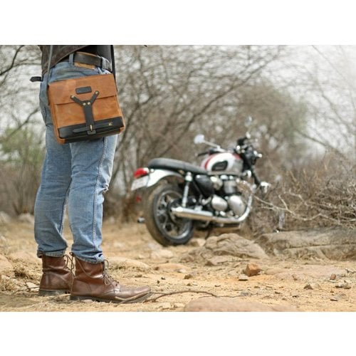 Trip Machine Messenger Bag - Tan