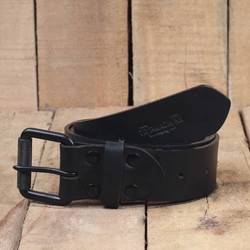 Ceinture noire avec un ardillon