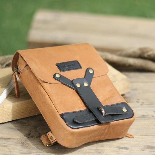Trip Machine Thigh Bag - Tan