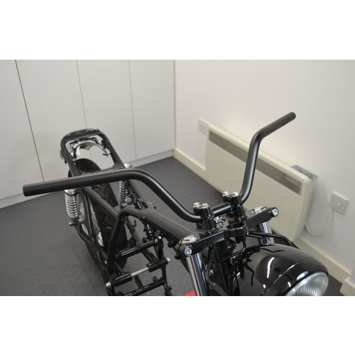 Max Inc 22mm x 700mm Aluminium Ape bars - Black