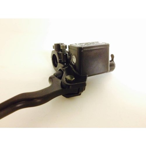 Master Cylinder Universal Black