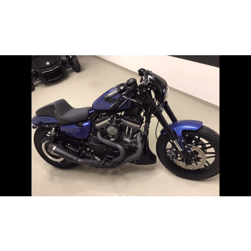 Le Pera Kickflip Pleated Gripper XL Sportster 04-06 & 10-20