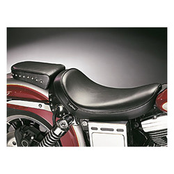 Sanora solo seat - Smooth with skirt 04-05 Dyna (excl. FXDWG)