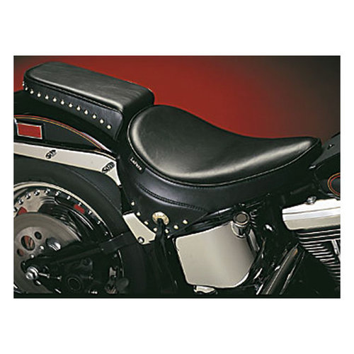 Le Pera Sanora solo seat - Smooth with skirt 08-17 Softail (excl. FXS, FLS/S)