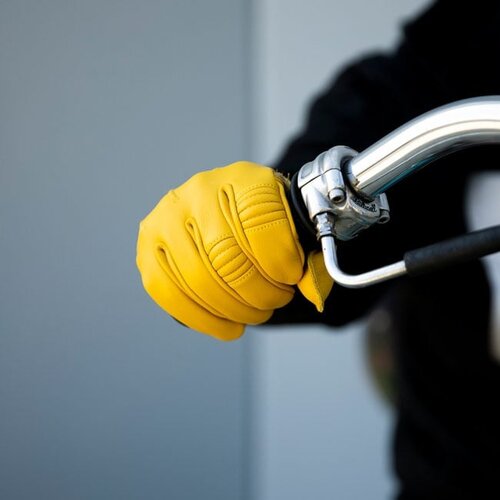 Biltwell Work Gloves 2.0 Gold - 100% Ziegenleder Konstruktion mit Wildleder Handflächenschutz