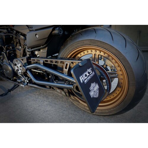 Rick's Motorcycles Kit Support de Plaque Latéral Noir avec Feu LED, Plaque Coulissante et Matériel de Montage, Aluminium Usiné CNC