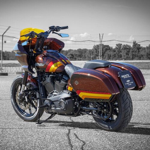 Rick's Motorcycles Clubstyle Heck-Sturzbügel Schwarz Pulverbeschichteter Stahl mit schwarz eloxierten Aluminium-Endkappen, 900 mm Breite