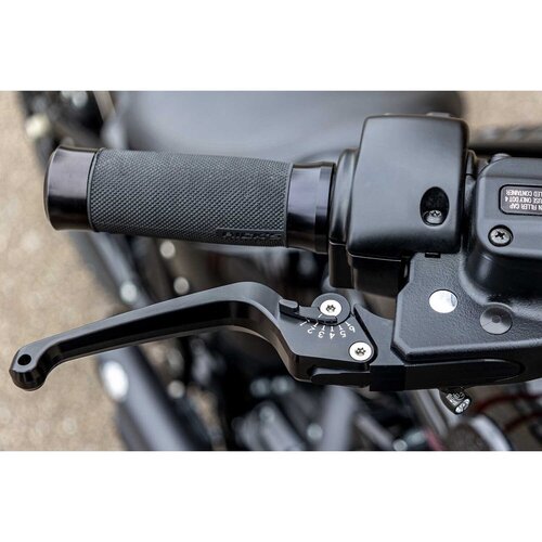 Rick's Motorcycles Classic Brems- & Kupplungshebel-Set in Schwarz mit 6-stufiger Verstellung während der Fahrt