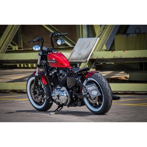 Rick's Motorcycles Kit de Conversion Selle Solo, Noir - Cache-cadre en Acier Découpé au Laser 3D avec Finition Thermolaquée, Largeur de Montage de Selle 170 mm