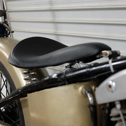 Biltwell Solo 2 Tuck 'N Roll Stitch Bobber Seat