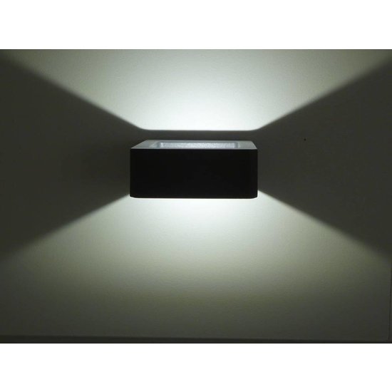 Applique extérieure Fantasia LED 5W graphite IP54 - 120x145x45mm, 400 lumens, 3000K blanc chaud