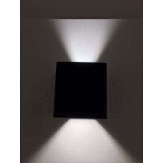 Fantasia Qbus outdoor wall lamp LED white, 2x5W LED module, 2x400 lumens, IP54, aluminium, 105x100x119mm
