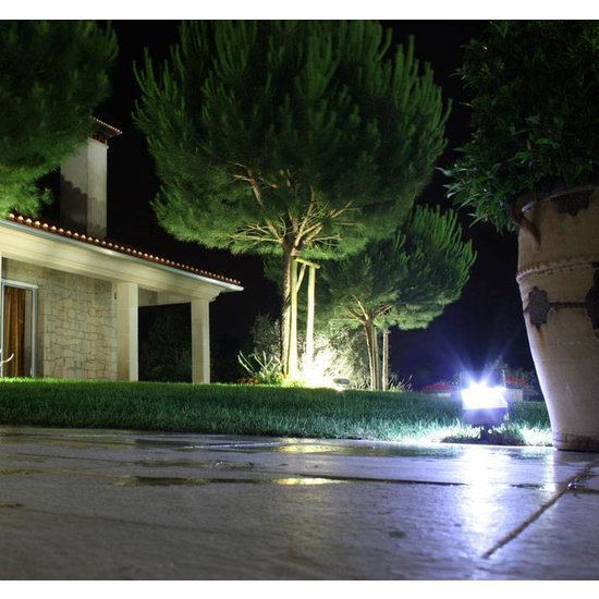 Ground light outdoor LED round black or silver 136mm H 3W