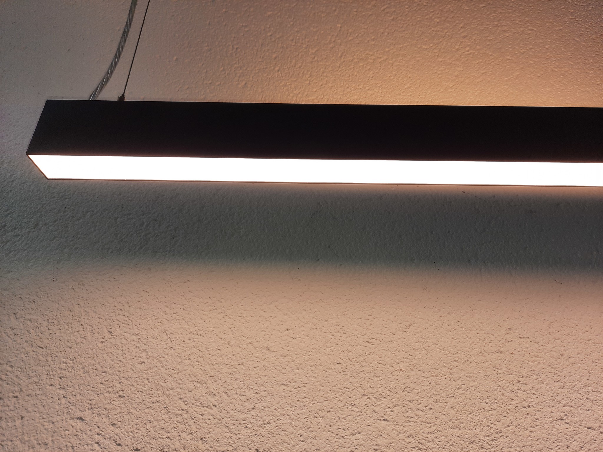 Suspension bureau haut et bas LED 48W blanc, noir