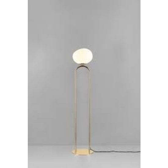 Danish Design Stehleuchte, weiß opal/messing, Höhe 135 cm, E27-Fassung max. 15W, IP20