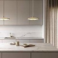 Art-déco-Pendelleuchte mit weißem Opalglasschirm und Messingrahmen, 15W-LED-Modul, 900 Lumen, dimmbar, ø31,7 cm